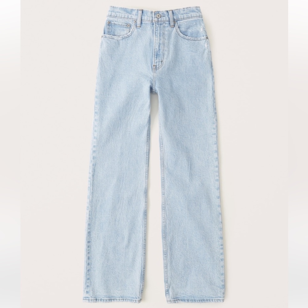 NWT Abercrombie High Rise 90s Relaxed Jean ‘Light’ Size 26 Long *SOLD OUT*